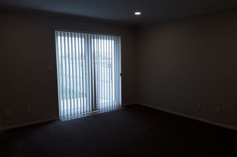 Photo of property in 22 Saddleback Crescent, Papakura, 2110