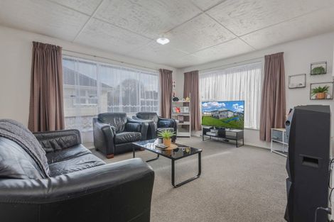 Photo of property in 71 Burgoyne Street, Woodville, 4920