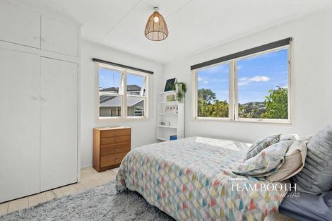 Photo of property in 2/36 Cassino Street, Bayswater, Auckland, 0622