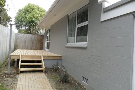 Photo of property in 2/1 Balmain Road, Birkenhead, Auckland, 0626