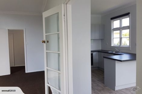 Photo of property in 24 Rewa Street, Takaro, Palmerston North, 4412