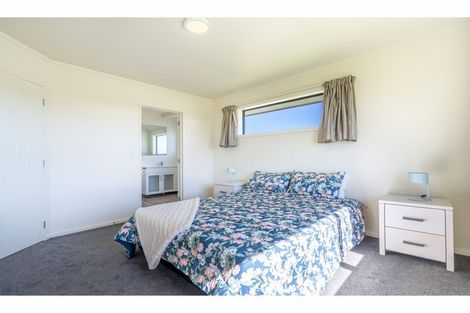 Photo of property in 2 Half Time Close, Omakau, 9376