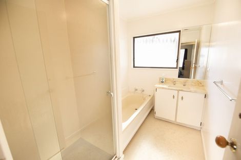 Photo of property in 52 Spriggs Crescent, Greenmeadows, Napier, 4112