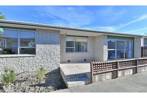 Photo of property in 2/36 Oldwood Street, Bishopdale, Christchurch, 8053