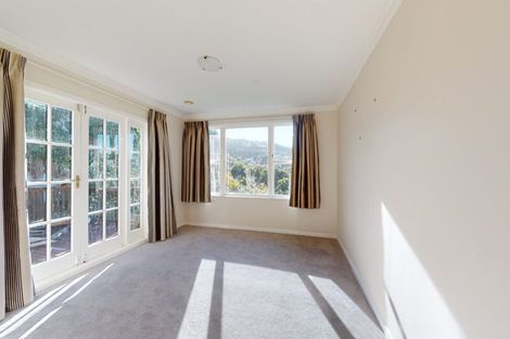 Photo of property in 10 Khouri Avenue, Karori, Wellington, 6012