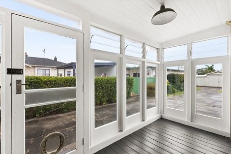 Photo of property in 55 Nelson Crescent, Napier South, Napier, 4110