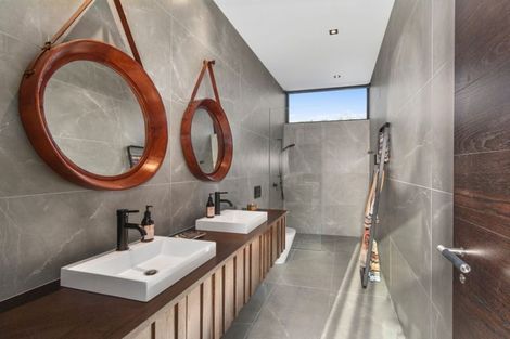 Photo of property in 51 Kewai Street, Omaha, 0986