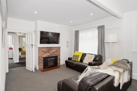 Photo of property in 120a Somerfield Street, Somerfield, Christchurch, 8024