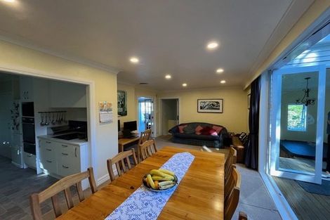 Photo of property in 18 Karachi Crescent, Khandallah, Wellington, 6035