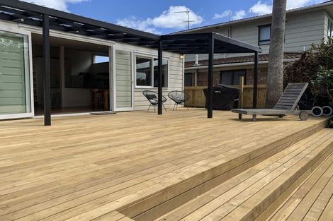 Photo of property in 9 School Road, Morningside, Auckland, 1021