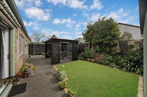 Photo of property in 6 Craiburn Street, Ranui, Auckland, 0612