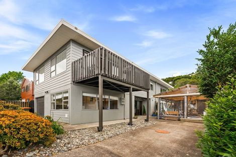 Photo of property in 45 John Dee Crescent, Red Beach, 0932