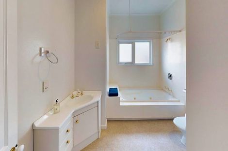 Photo of property in 4a Macdonald Crescent, Te Aro, Wellington, 6011