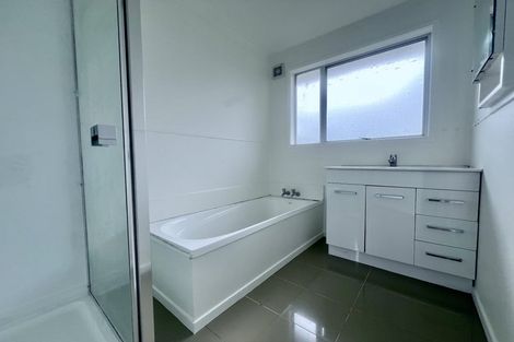 Photo of property in 6 Kenton Lane, Mangere, Auckland, 2022