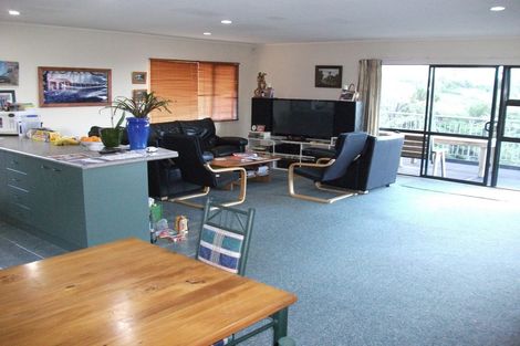 Photo of property in 14 St Clair Place, Browns Bay, Auckland, 0630