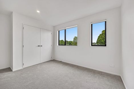 Photo of property in 7/345 Pakuranga Road, Pakuranga Heights, Auckland, 2010