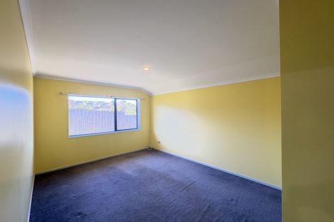 Photo of property in 53 Makora Road, Massey, Auckland, 0614