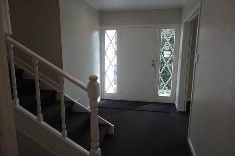 Photo of property in 2 The Anchorage, Sunnyhills, Auckland, 2010