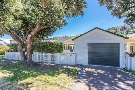 Photo of property in 224 The Parade, Island Bay, Wellington, 6023