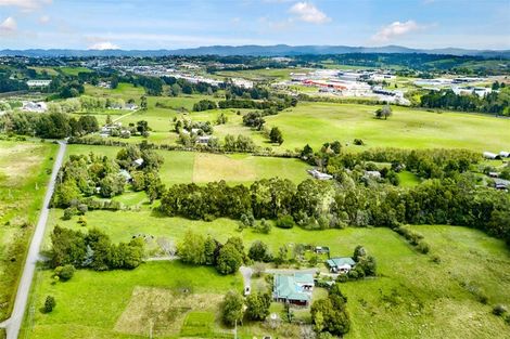 Photo of property in 10 Spedding Road, Whenuapai, Auckland, 0618