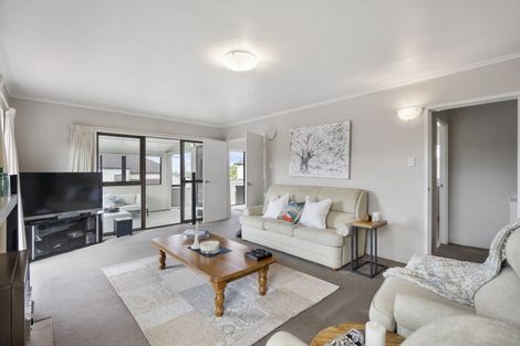 Photo of property in 1/15 Quebec Road, Milford, Auckland, 0620