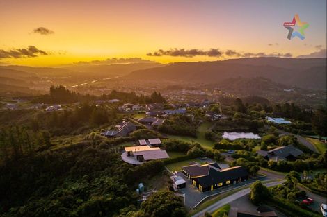 Photo of property in 13 Mount Marua Way, Timberlea, Upper Hutt, 5018