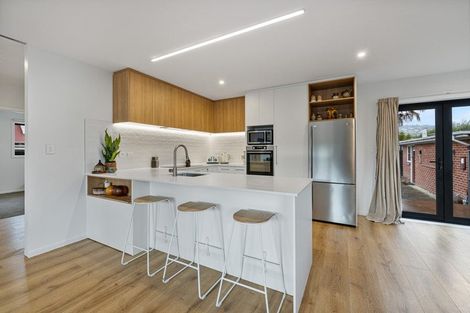 Photo of property in 1 Nutfield Lane, Cashmere, Christchurch, 8022