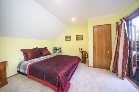 Photo of property in 27 Collingwood Street, Hokowhitu, Palmerston North, 4410