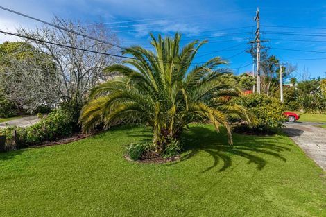 Photo of property in 68 Sylvan Crescent, Te Atatu South, Auckland, 0610