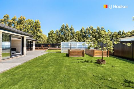 Photo of property in 5 Tate Crescent, Green Island, Dunedin, 9018