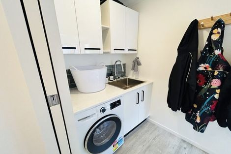 Photo of property in 185 Tutere Street, Waikanae Beach, Waikanae, 5036