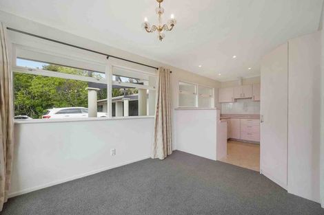 Photo of property in 9 Laingholm Drive, Laingholm, Auckland, 0604