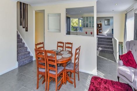 Photo of property in 10 Sunnypark Avenue, Rosehill, Papakura, 2113