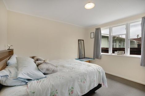 Photo of property in 1/5 Kowhai Street, Naenae, Lower Hutt, 5011