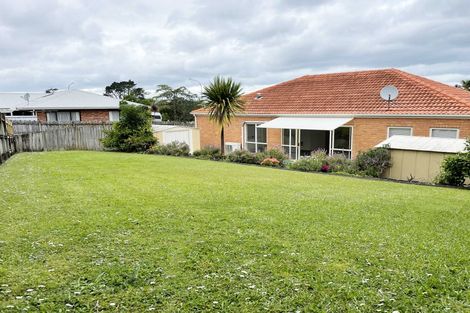 Photo of property in 19 San Bernadino Drive, Henderson, Auckland, 0612