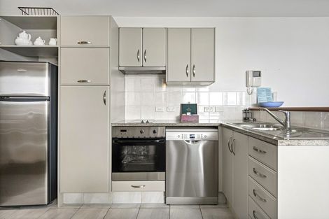 Photo of property in Anchorage Apartments, 309/36 Victoria Road, Mount Maunganui, 3116