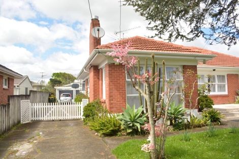 Photo of property in 25 Motatau Road, Papatoetoe, Auckland, 2025