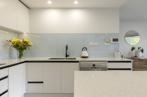 Photo of property in 2/86 Hinemoa Avenue, Taupo, 3330