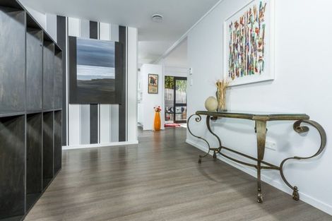 Photo of property in 2/23 Birchfield Road, Hauraki, Auckland, 0622