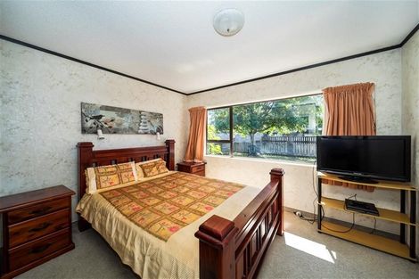 Photo of property in 162 Heta Road, Highlands Park, New Plymouth, 4312