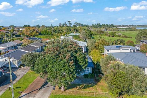 Photo of property in 6 Wellesley Road, Mangere Bridge, Auckland, 2022