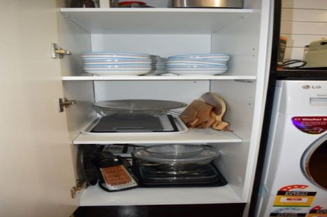 Photo of property in 268 Oriental Parade, Oriental Bay, Wellington, 6011