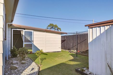 Photo of property in 16 Hunter Street, Westport, 7825