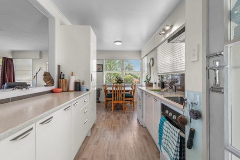 Photo of property in 3 Tawavale Street, Pukehangi, Rotorua, 3015