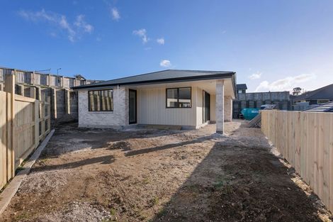 Photo of property in 124 Adler Drive, Ohauiti, Tauranga, 3112