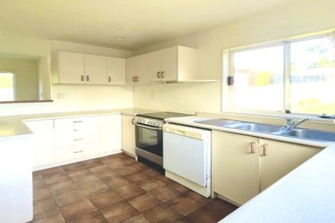 Photo of property in 477d Richardson Road, Mount Roskill, Auckland, 1041