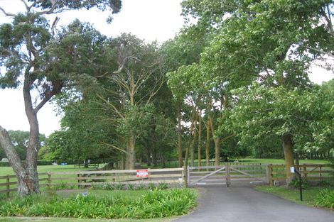 Photo of property in 120 Hamlin Road, Ardmore, Papakura, 2582