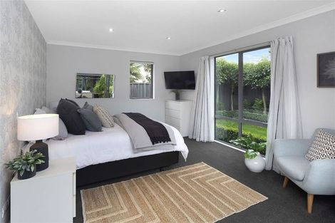 Photo of property in 7 Millpond Place, Parklands, Christchurch, 8083