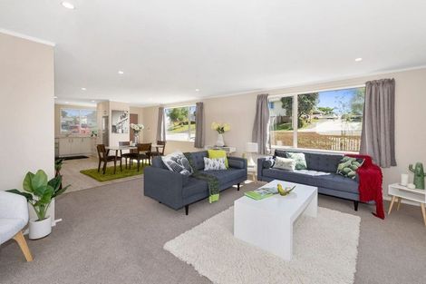 Photo of property in 45 Kelman Road, Kelston, Auckland, 0602