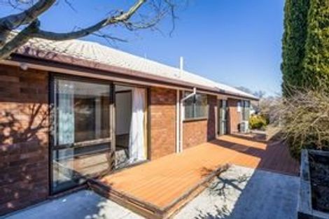 Photo of property in 2/12 Dumfries Drive, Hei Hei, Christchurch, 8042